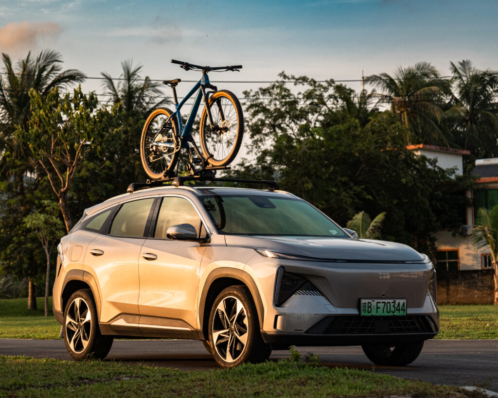 велобагажник thule 7206 на крыше galaxy L7